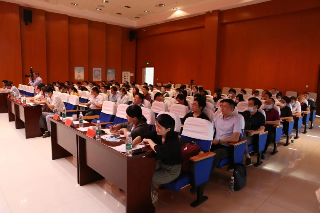 鳳陽縣政府、科技局、稅務局領導出席會議